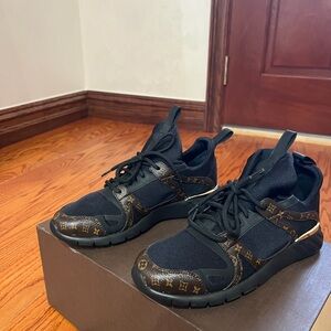 Women's Louis Vuitton Sneakers